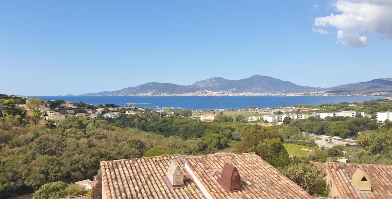 Studio Vue Mer A Porticcio Piscine Et Parking Exterior foto